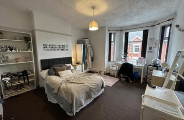 Harley Avenue, Longsight, Manchester - Image 2